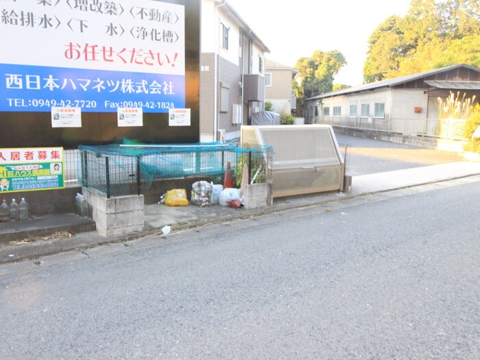 物件外観写真4　(建物設備)