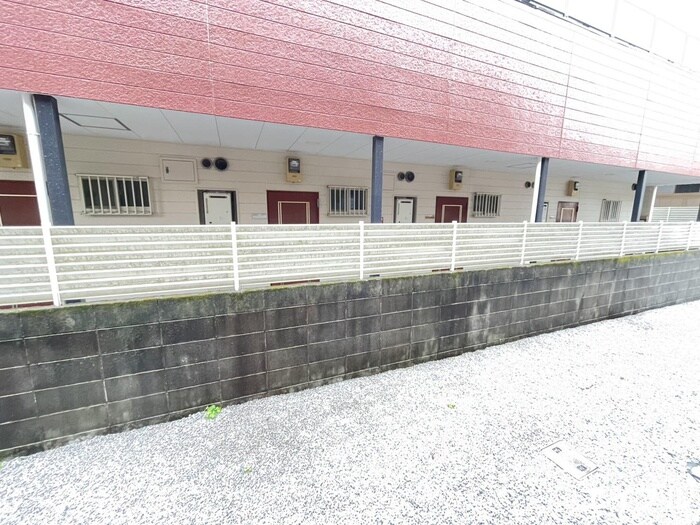 物件内観写真16　(室内からの展望)