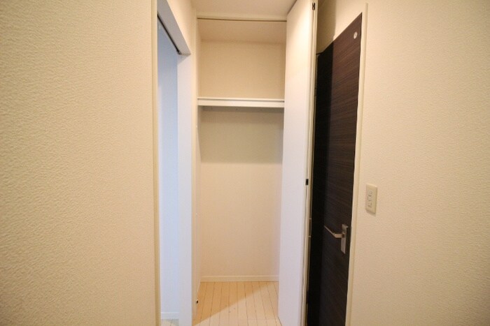 物件内観写真16　(収納)