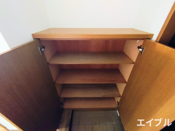 物件内観写真15　(靴箱)