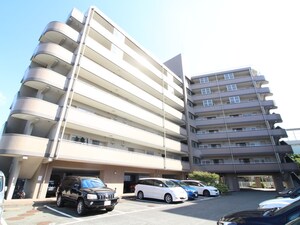 ラプラージュ姪浜外観写真