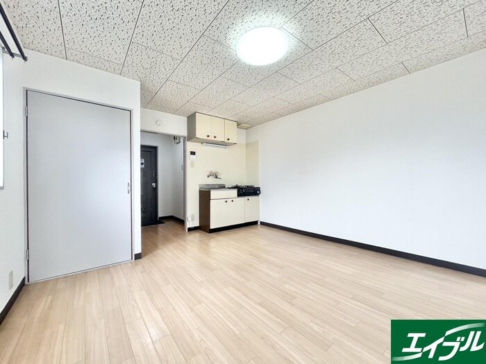 物件内観写真10　(居室)