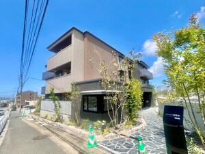 シャーメゾン西鳴水外観写真