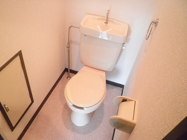 物件内観写真10　(トイレ)