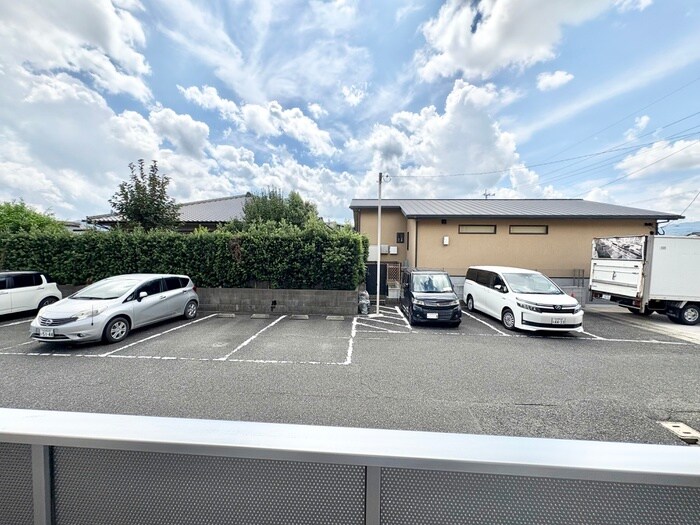 物件内観写真13　(室内からの展望)