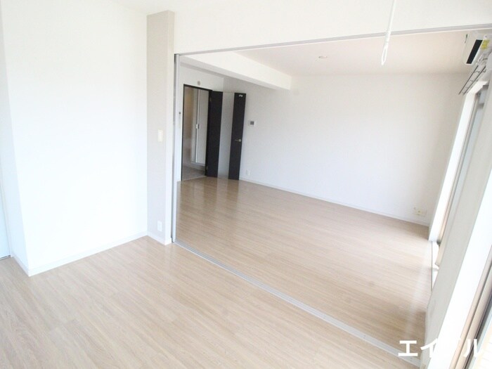 物件内観写真6　(居室)