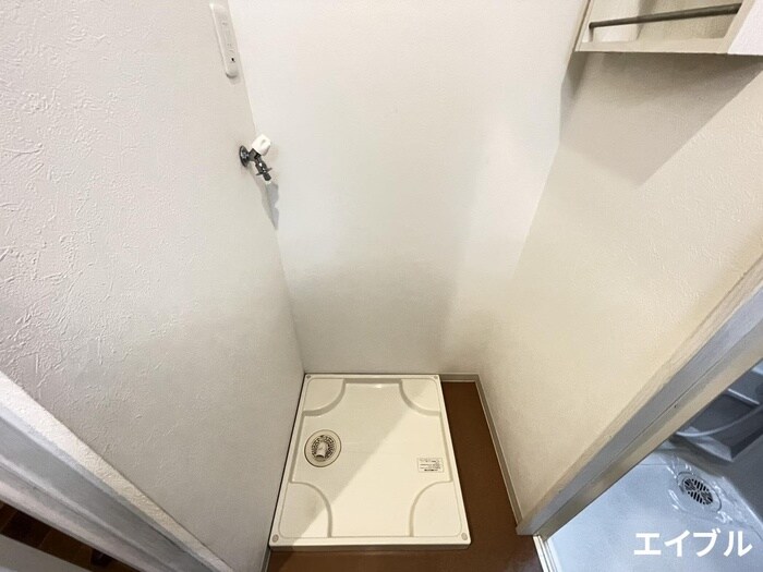 物件内観写真9　(洗濯機置場)