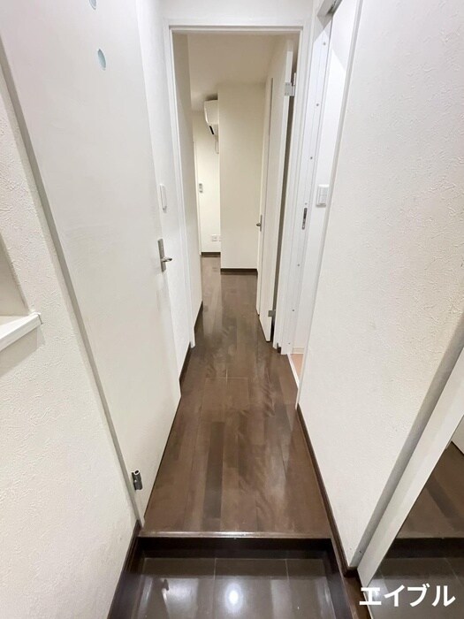 物件内観写真17　(玄関)