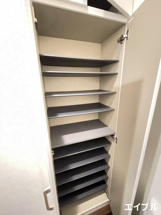物件内観写真18　(靴箱)