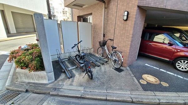 駐輪場