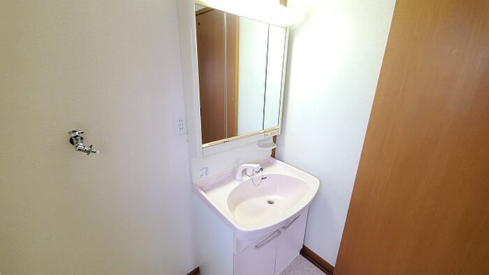 物件内観写真12　(洗面)