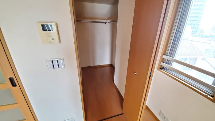物件内観写真13　(収納)