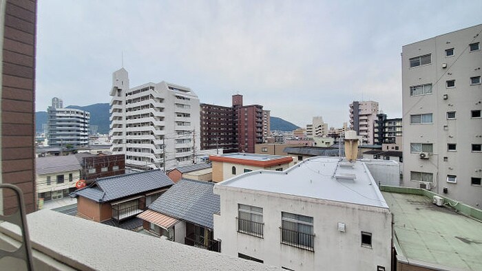 物件内観写真15　(室内からの展望)