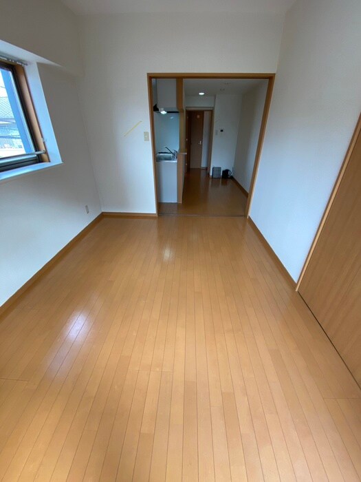 物件内観写真9　(居室)