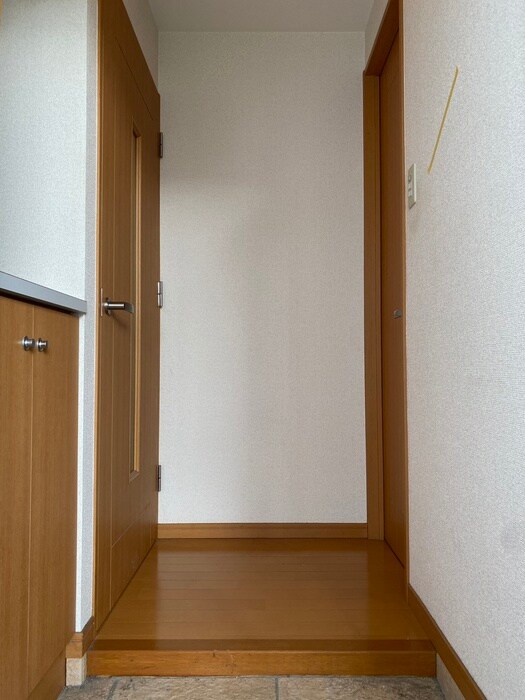 物件内観写真14　(玄関)