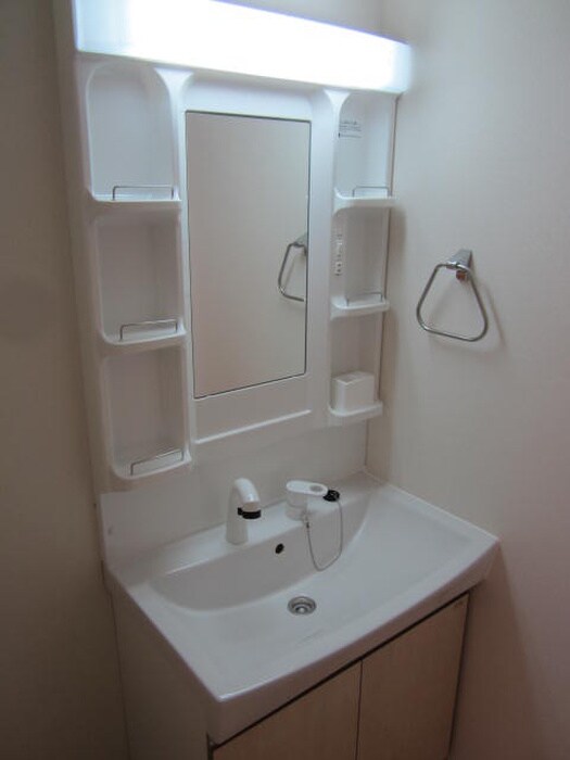 物件内観写真8　(洗面)