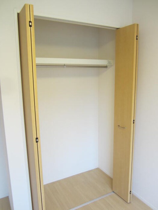 物件内観写真8　(収納)