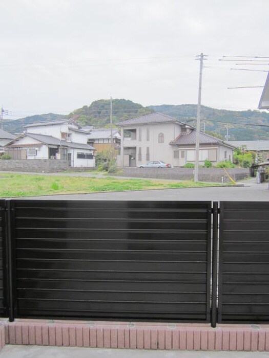 物件内観写真14　(室内からの展望)