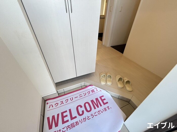物件内観写真19　(玄関)