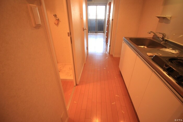 物件内観写真17　(廊下)