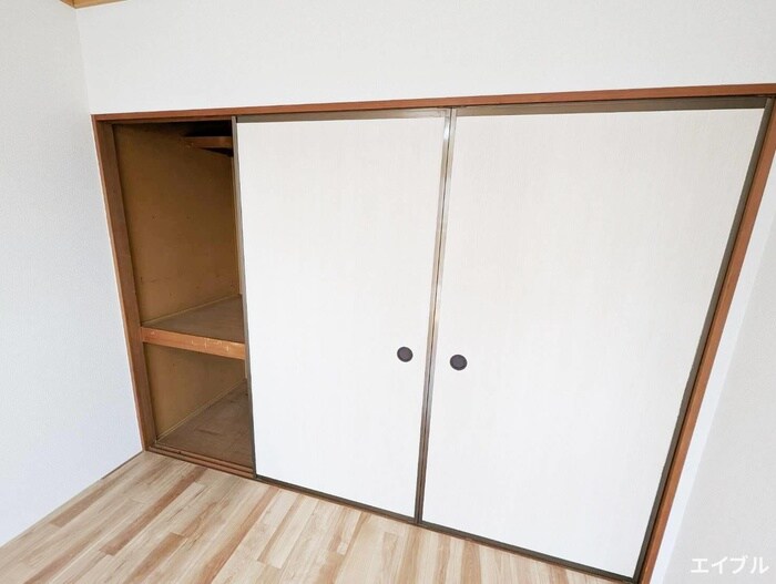 物件内観写真8　(収納)