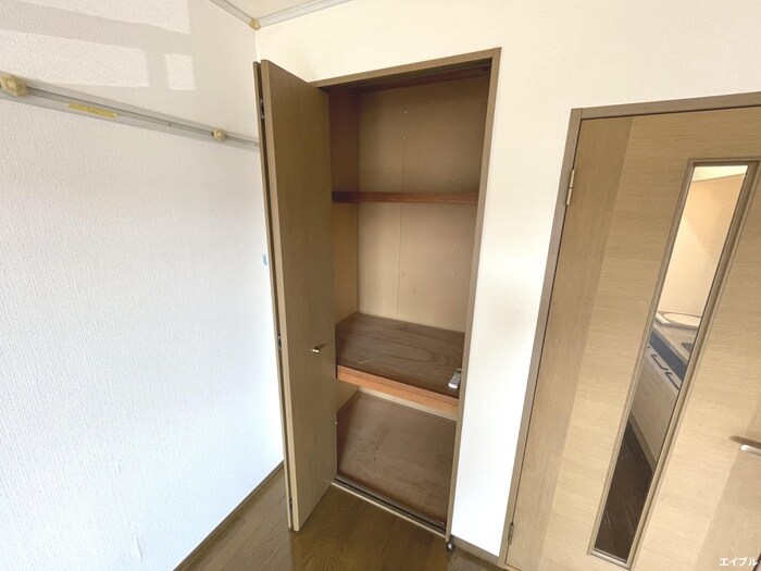 物件内観写真10　(収納)