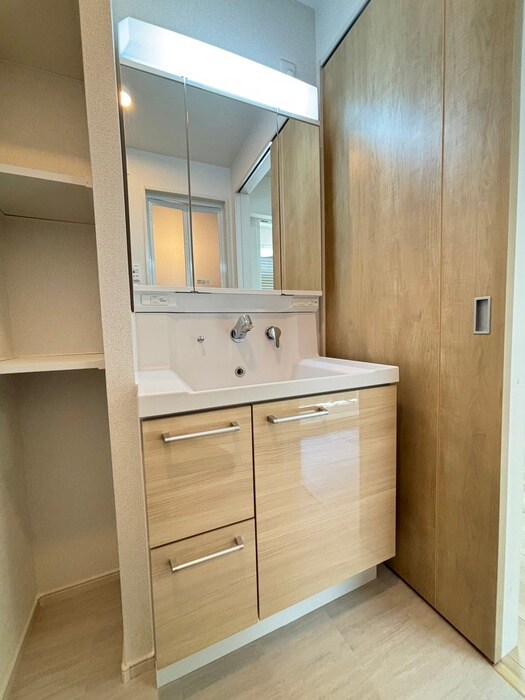 物件内観写真10　(洗面)