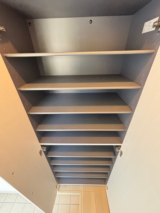 物件内観写真12　(靴箱)