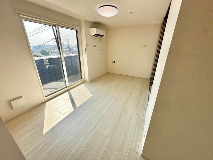 物件内観写真5　(居室)