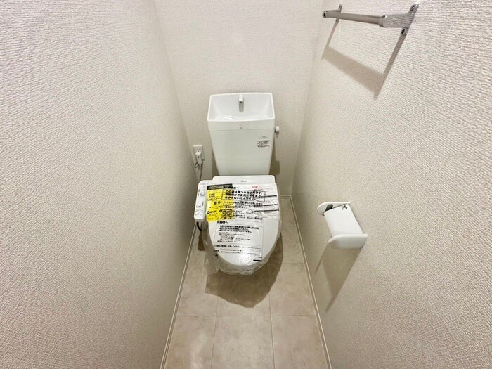 物件内観写真8　(トイレ)