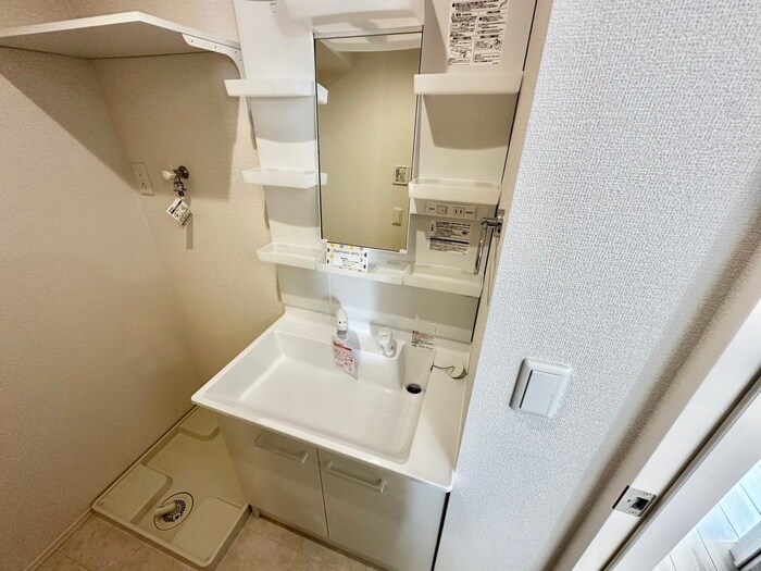 物件内観写真11　(洗面)