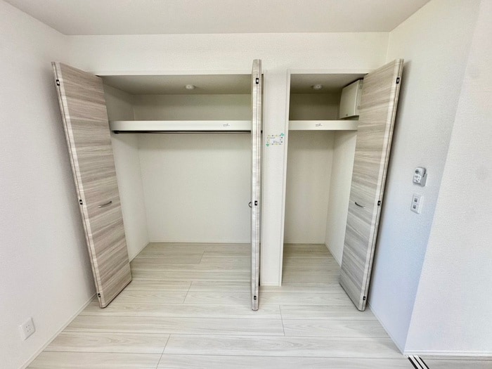 物件内観写真12　(収納)