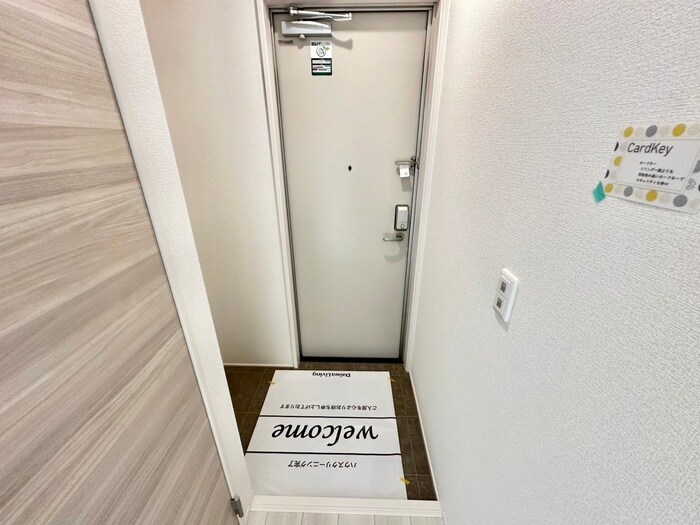 物件内観写真14　(玄関)