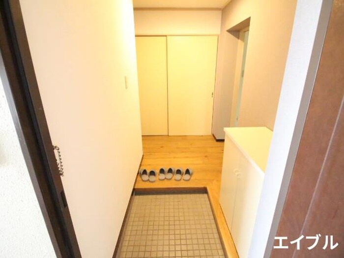 物件内観写真21　(玄関)