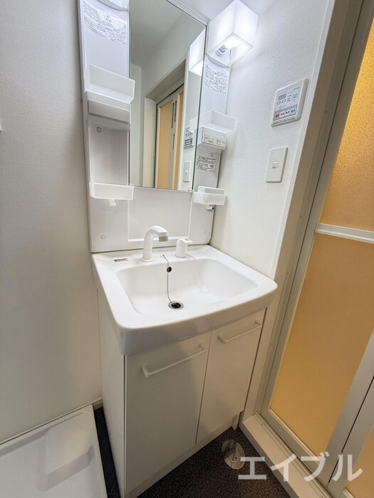 物件内観写真9　(洗面)