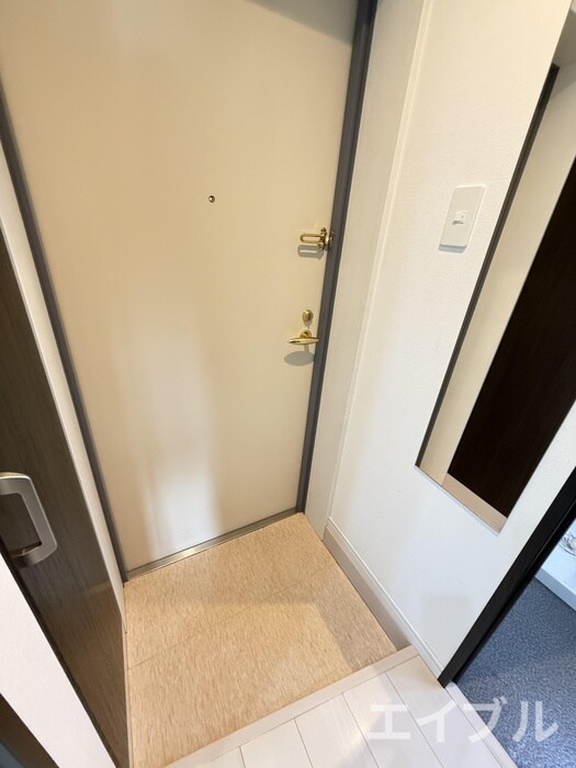 物件内観写真13　(玄関)