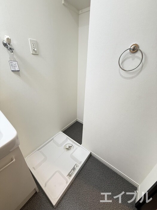 物件内観写真14　(洗濯機置場)