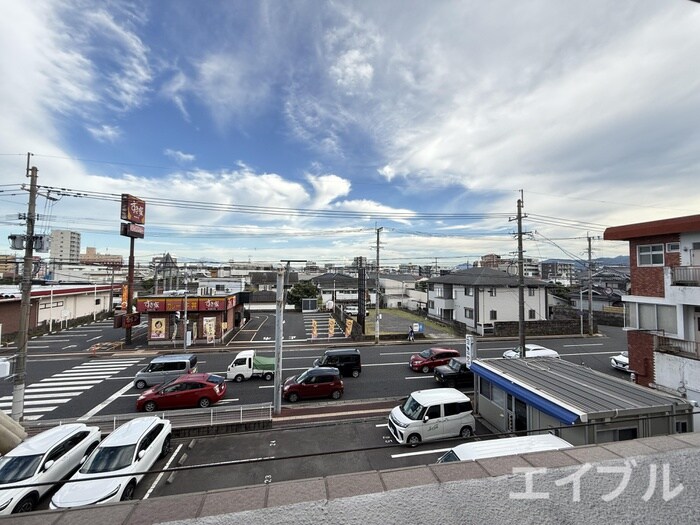 物件内観写真16　(室内からの展望)