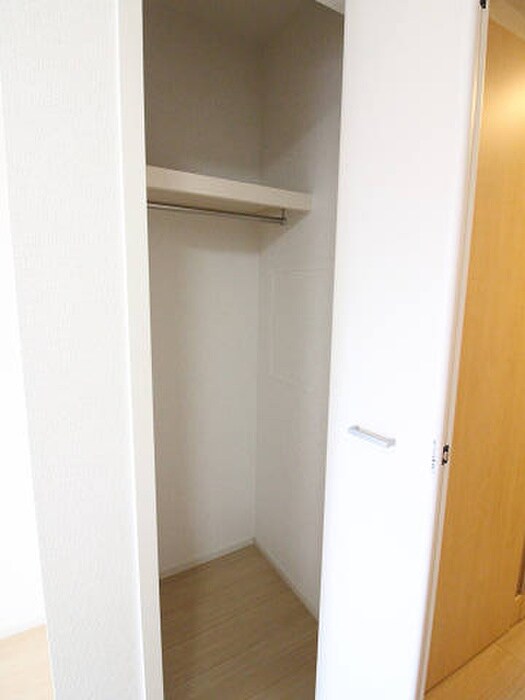 物件内観写真10　(収納)