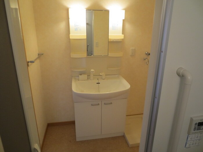 物件内観写真12　(洗面)