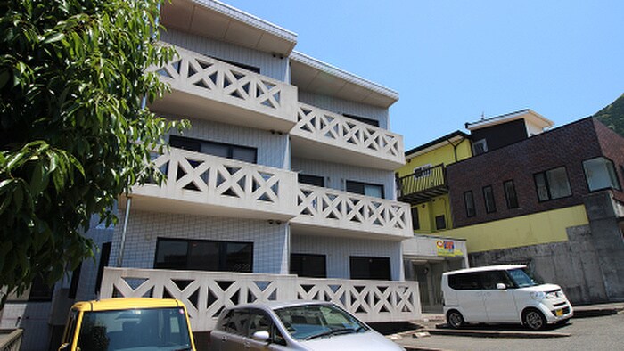 物件外観写真2　(駐車場)