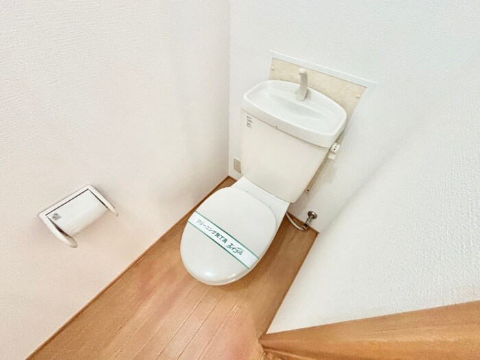 物件内観写真9　(トイレ)