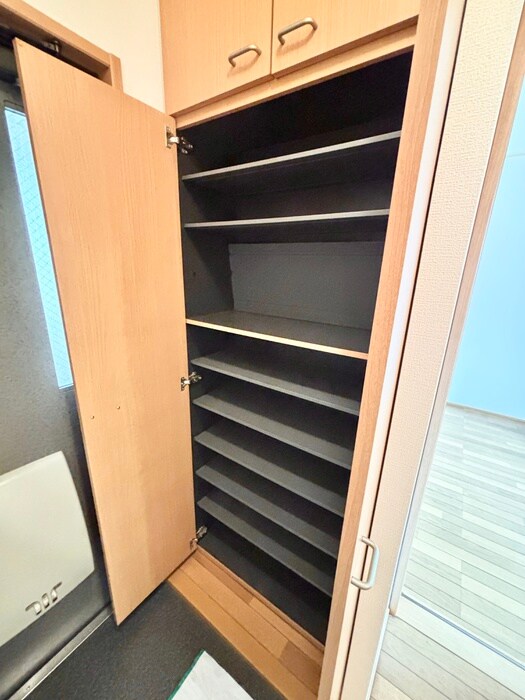 物件内観写真17　(靴箱)