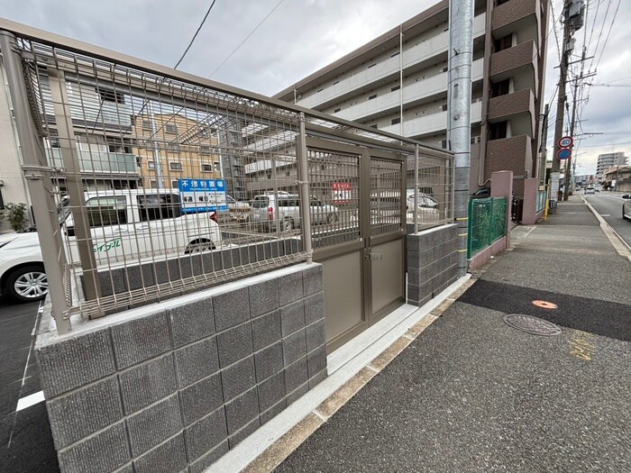 物件外観写真4　(建物設備)