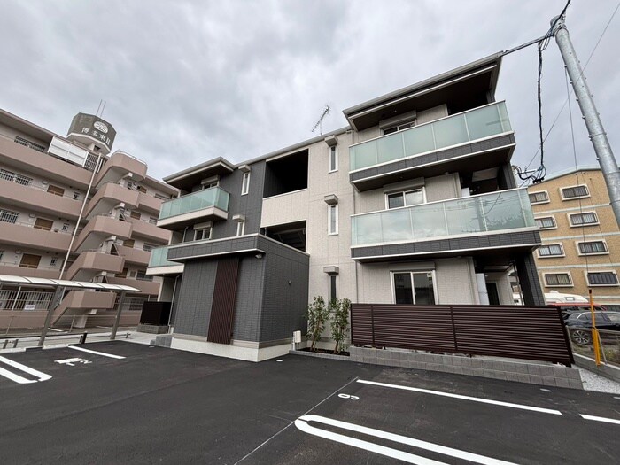 物件外観写真6　(外観写真)