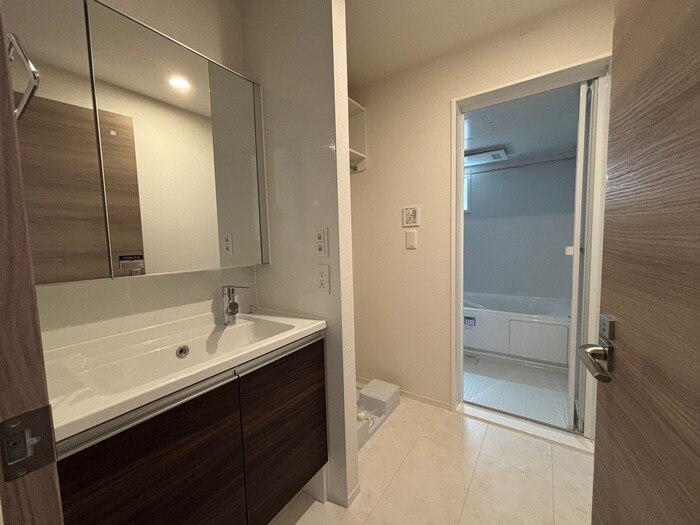 物件内観写真12　(洗面)