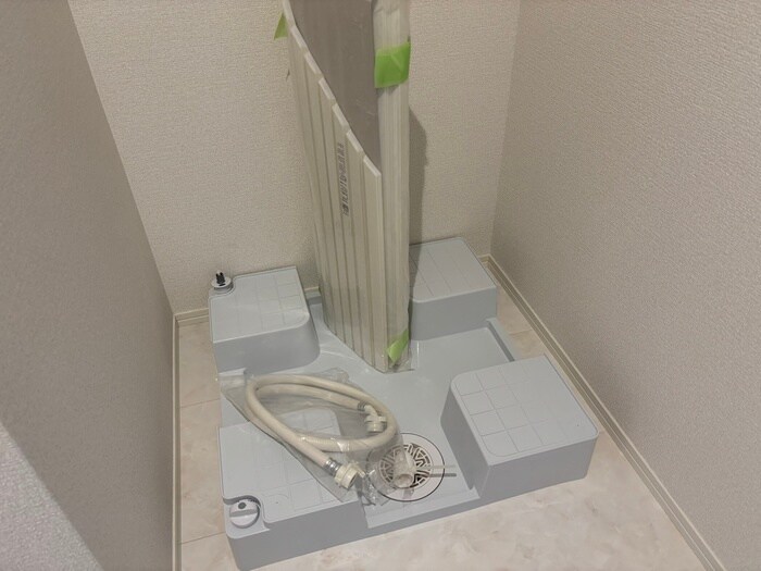 物件内観写真15　(洗濯機置場)