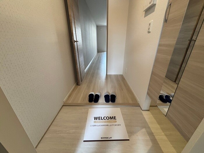 物件内観写真19　(玄関)