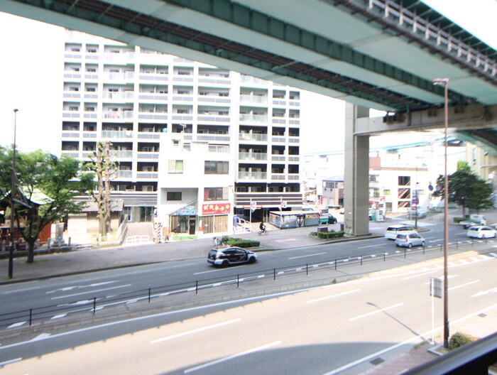 物件内観写真18　(室内からの展望)