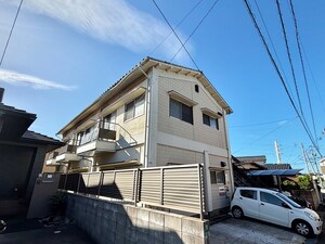 メゾン春日台外観写真